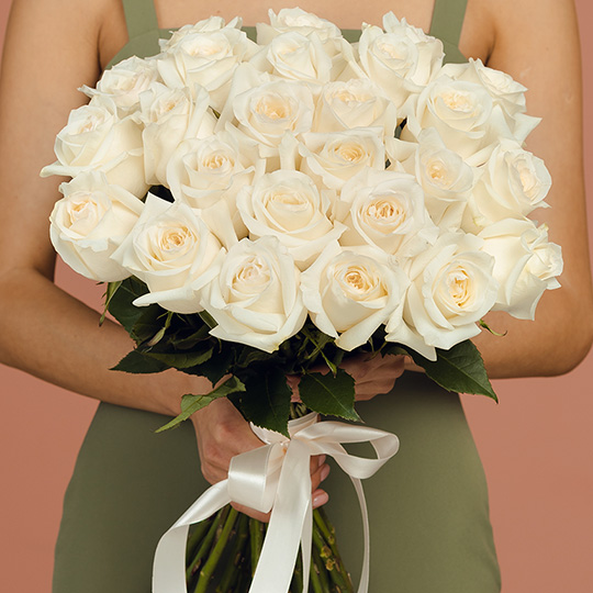 Букет из 25 белых роз Премиум Эквадор
