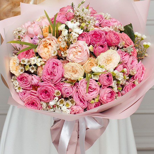 Букет пионовидных роз «Фламинго»